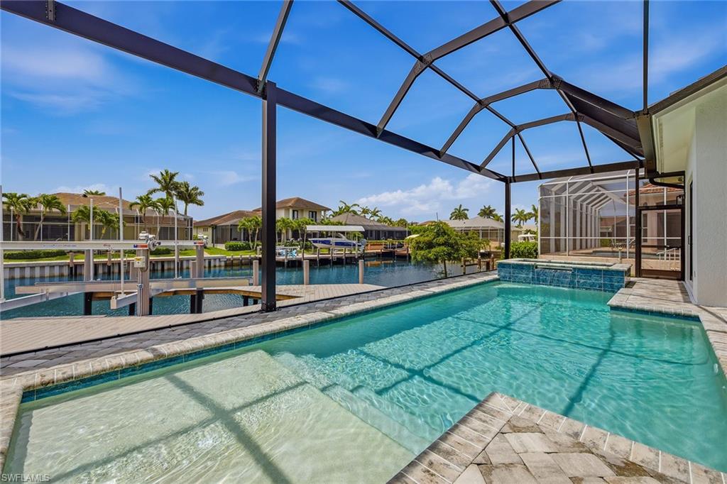 MARCO BEACH - Residential