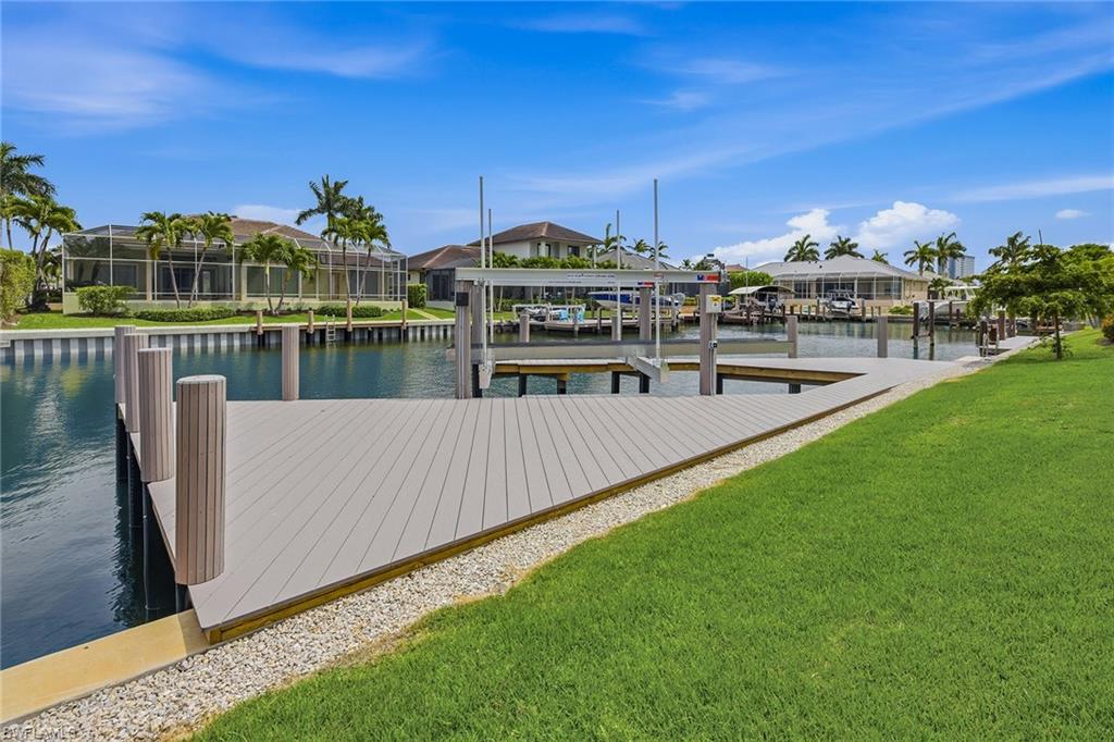 MARCO BEACH - Residential