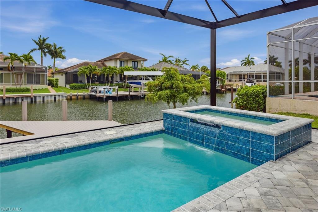 MARCO BEACH - Residential