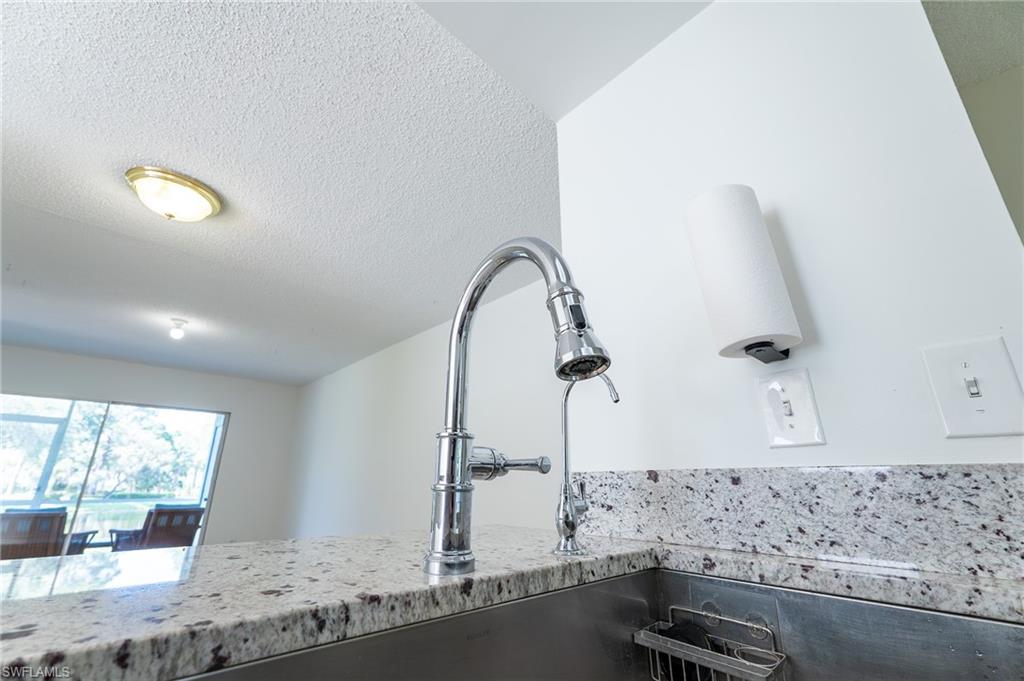 PIPERS POINTE - Residential
