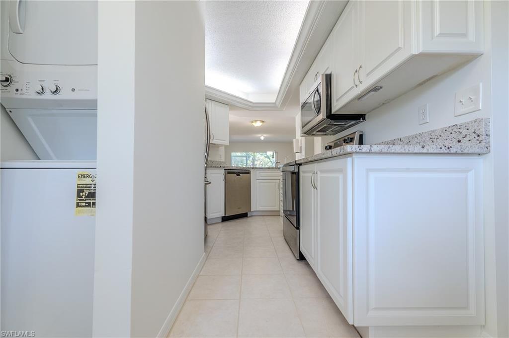 PIPERS POINTE - Residential