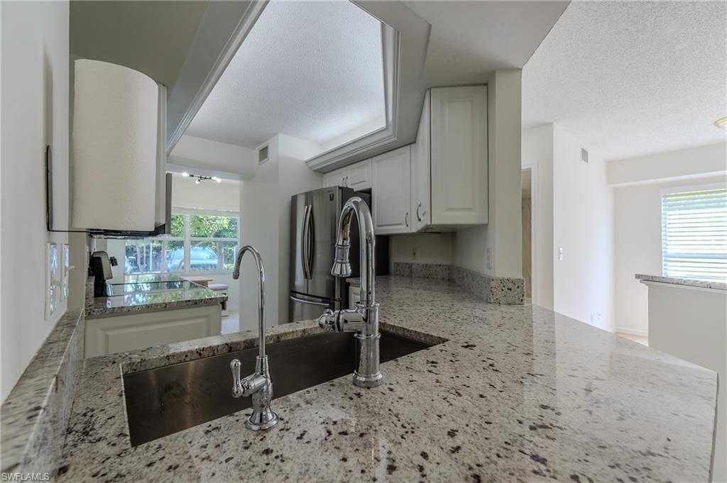 PIPERS POINTE - Residential