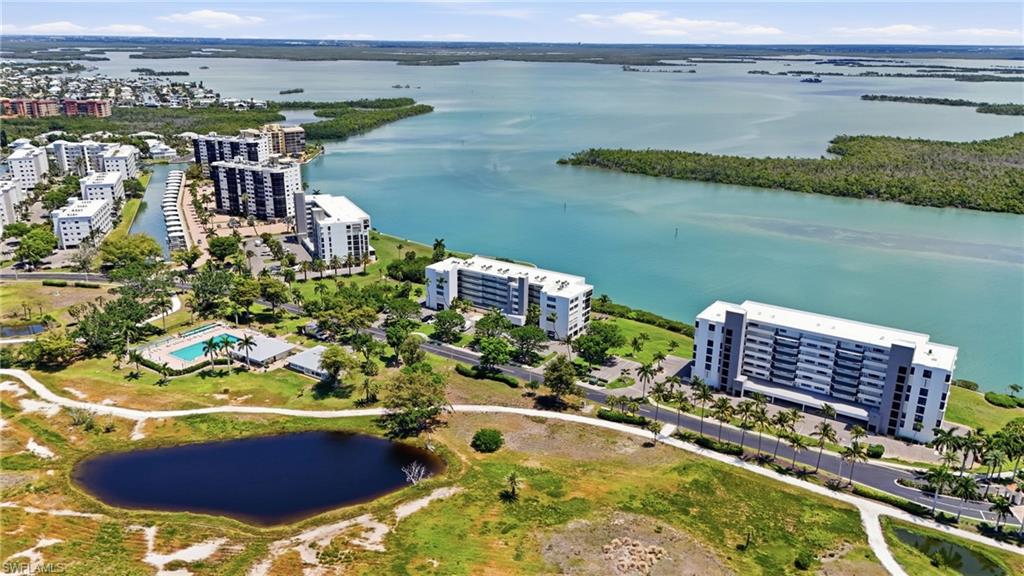 THE PALMS OF BAY BEACH - Residential