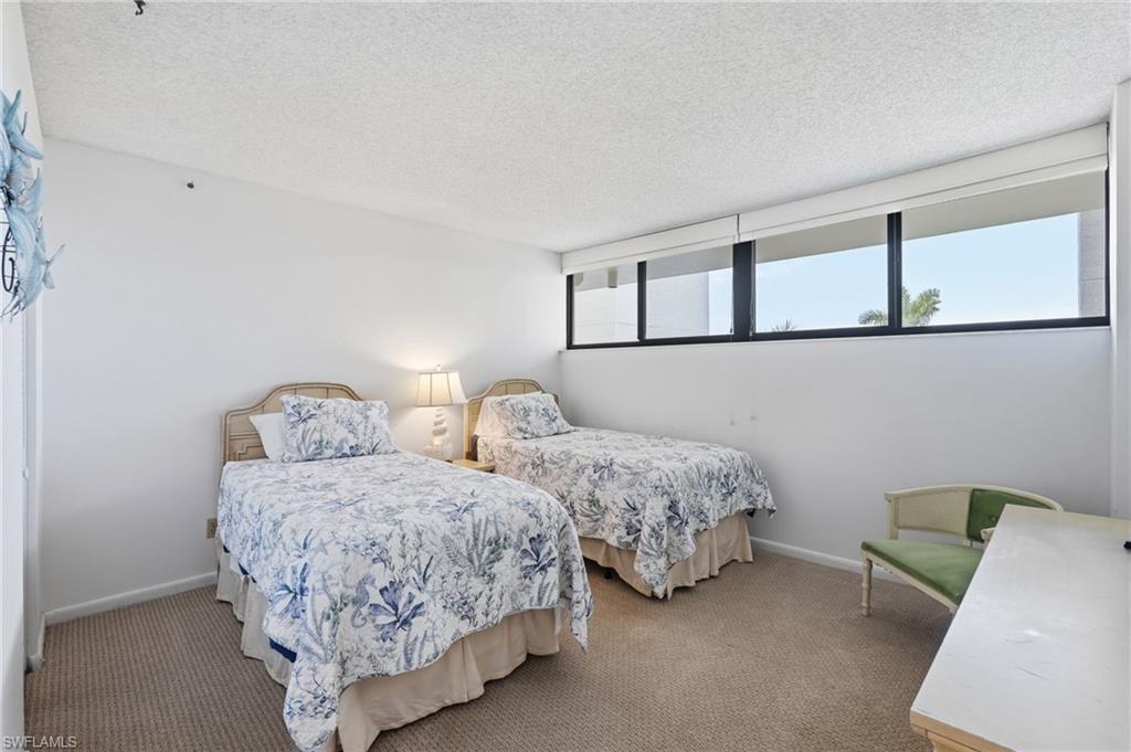 THE PALMS OF BAY BEACH - Residential