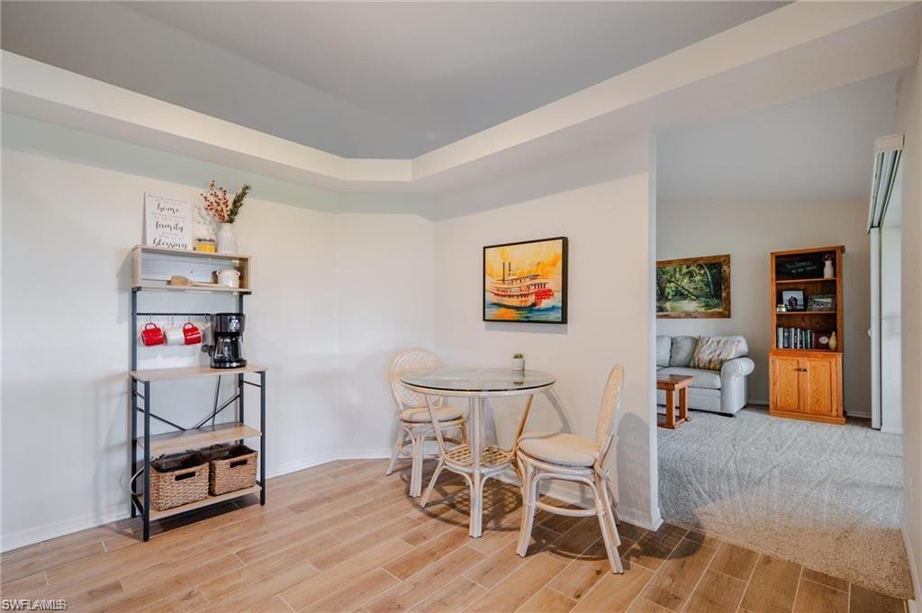 PINEWOOD LAKES - Residential