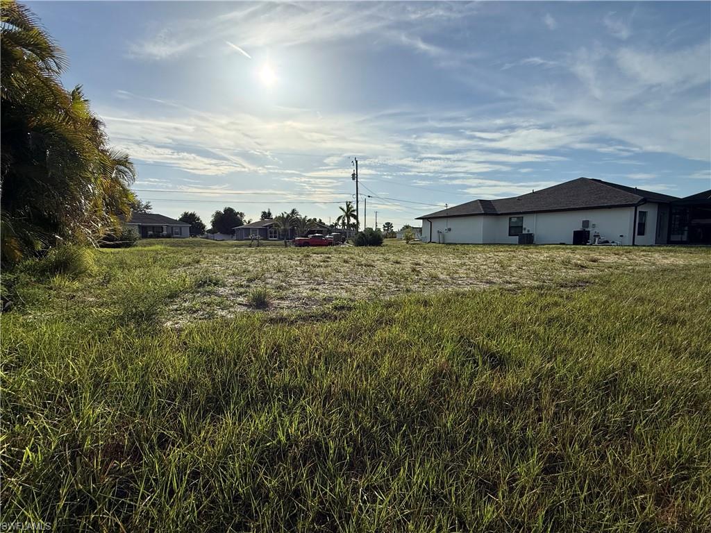 CAPE CORAL - Land
