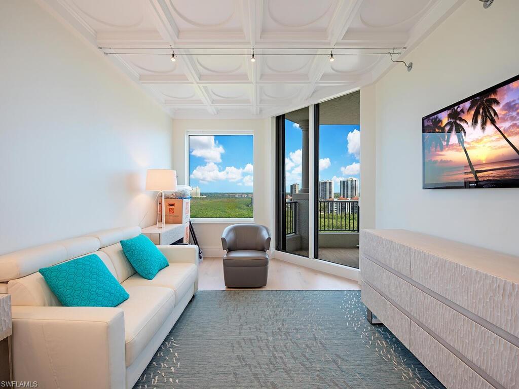 LA SCALA AT THE COLONY - Residential