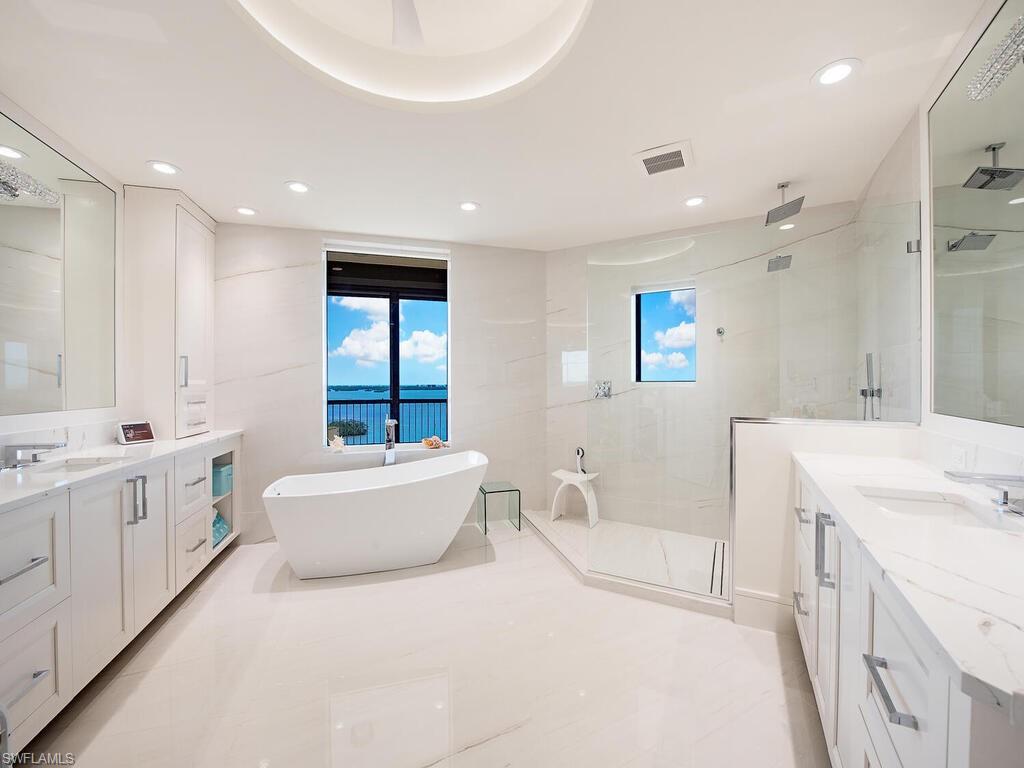 LA SCALA AT THE COLONY - Residential