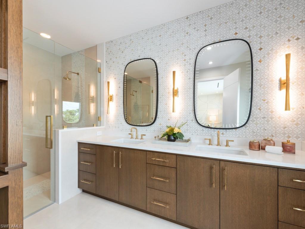 BAY COLONY SHORES - Residential
