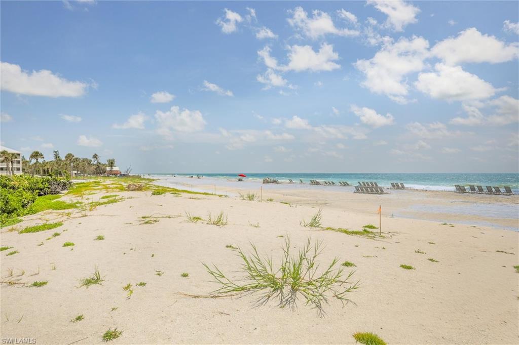 BEACH VILLAS CONDO - Residential