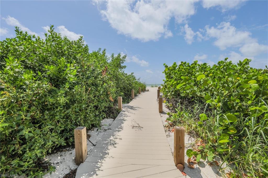 BEACH VILLAS CONDO - Residential