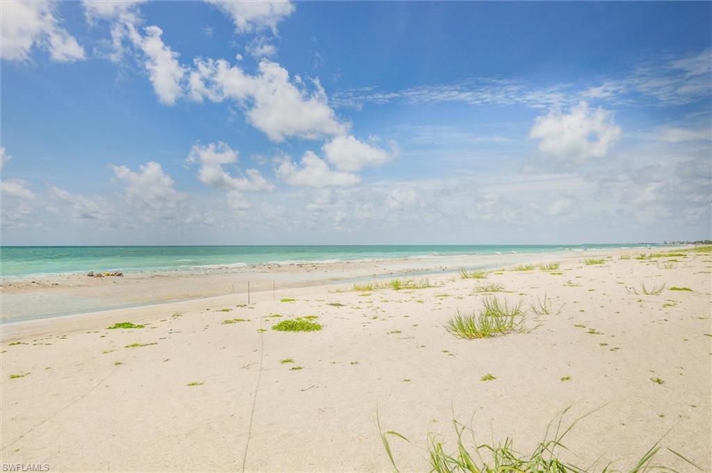 BEACH VILLAS CONDO - Residential