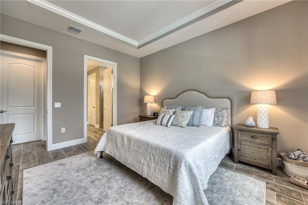 CORKSCREW SHORES - Residential