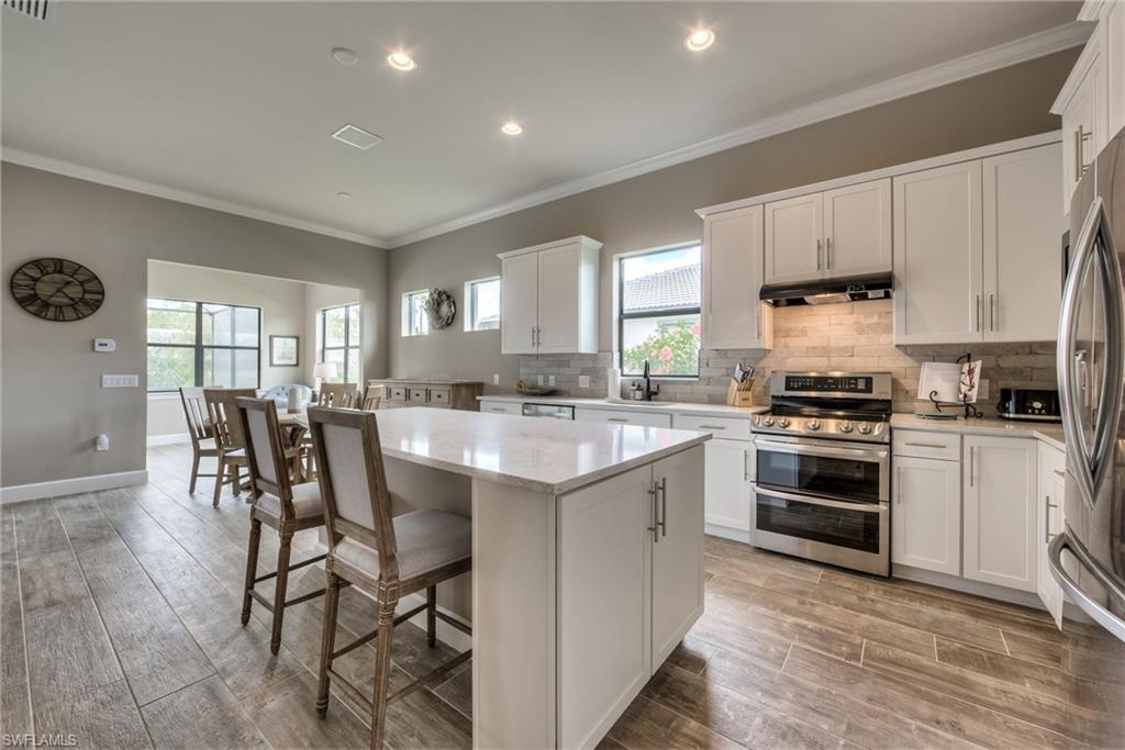 CORKSCREW SHORES - Residential