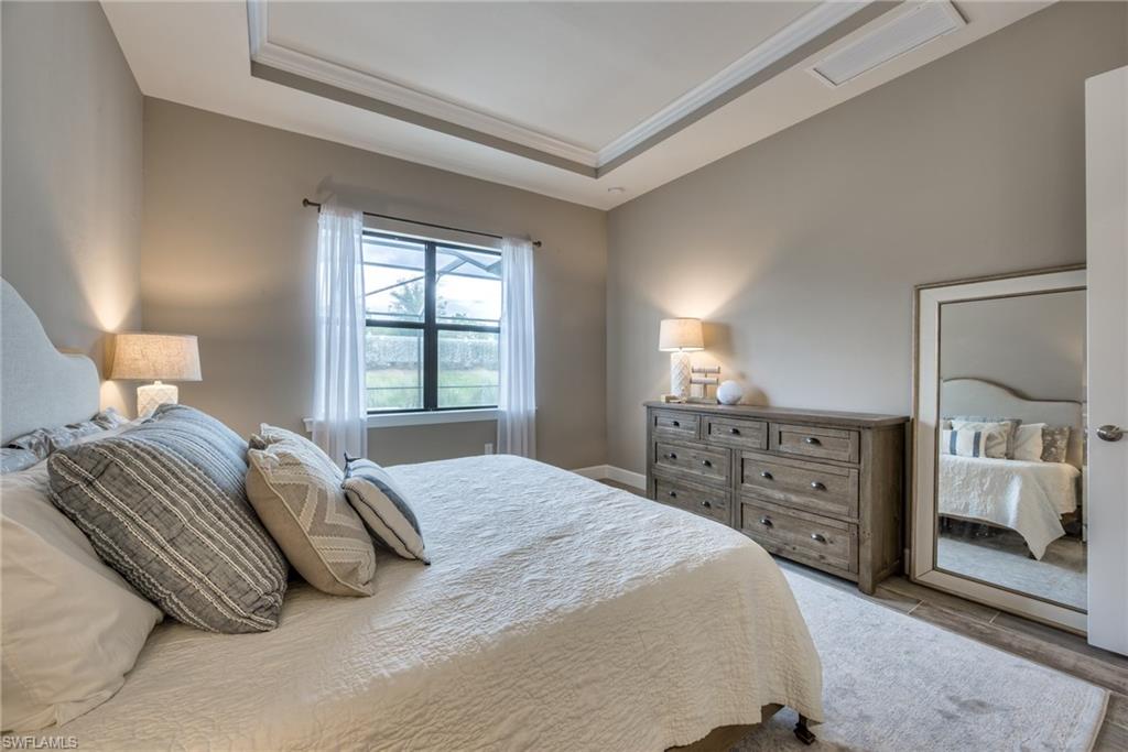 CORKSCREW SHORES - Residential