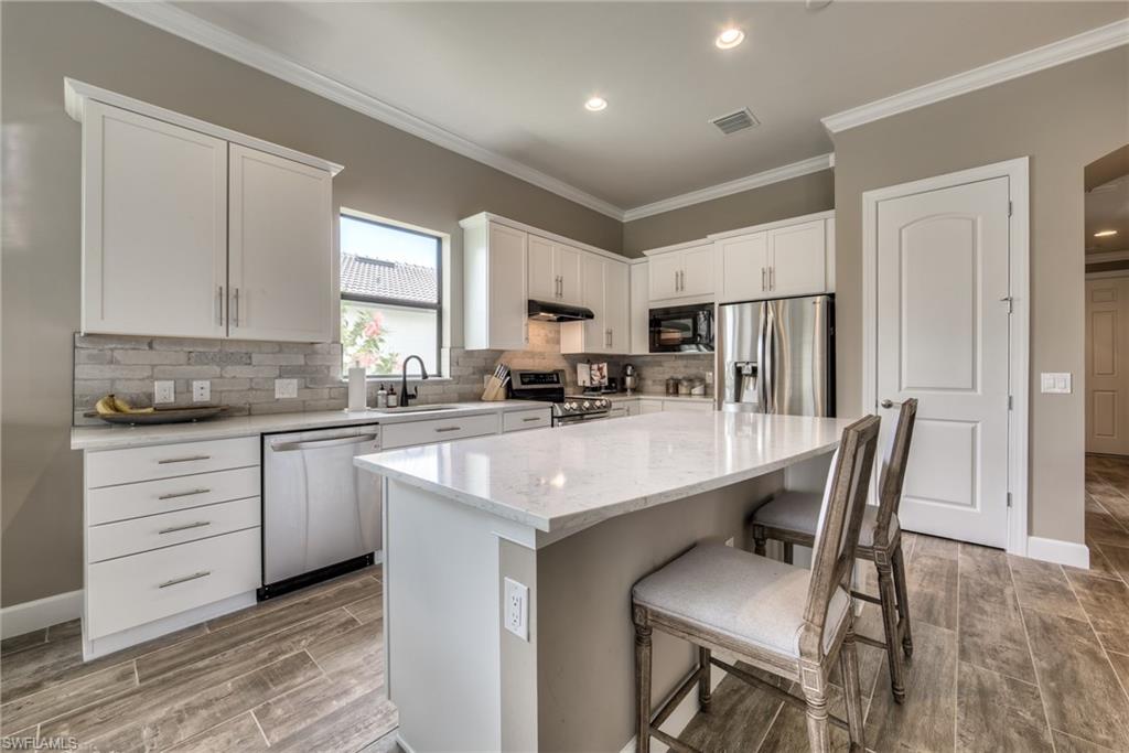 CORKSCREW SHORES - Residential