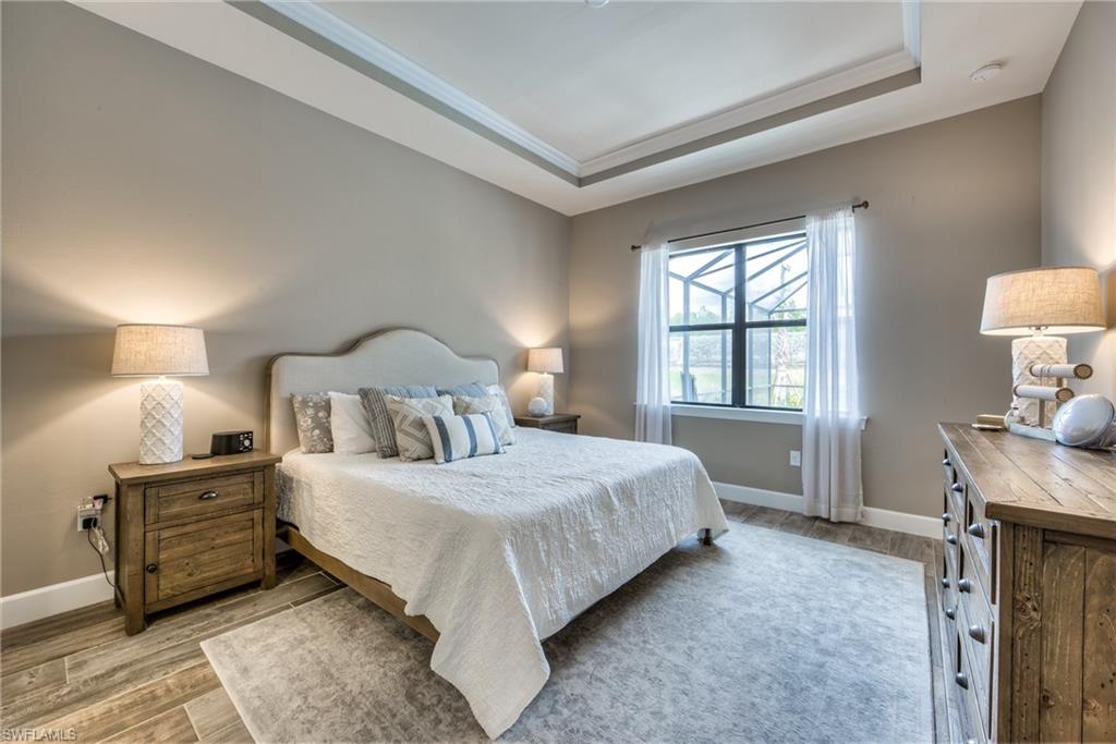 CORKSCREW SHORES - Residential