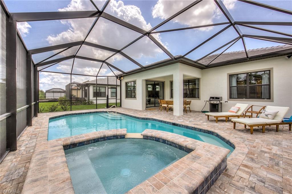 CORKSCREW SHORES - Residential