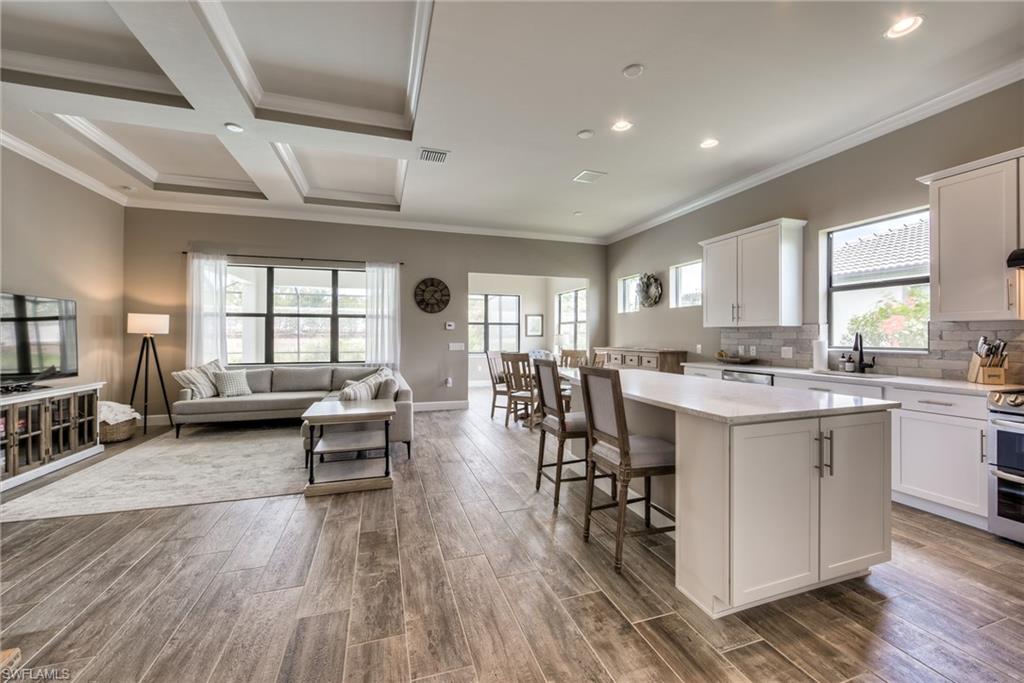 CORKSCREW SHORES - Residential