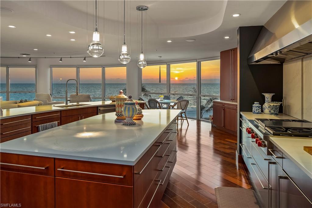 ENCLAVE AT PARK SHORE - Residential
