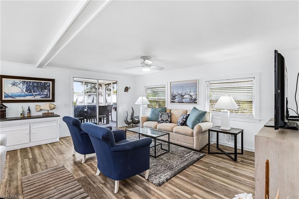 COACHLIGHT MANOR MOBILE HOME - Residential