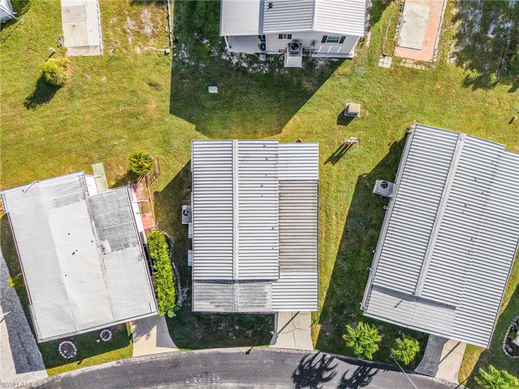 COACHLIGHT MANOR MOBILE HOME - Residential