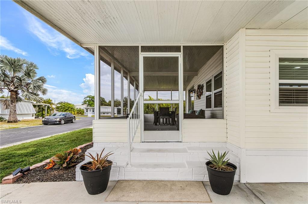 COACHLIGHT MANOR MOBILE HOME - Residential