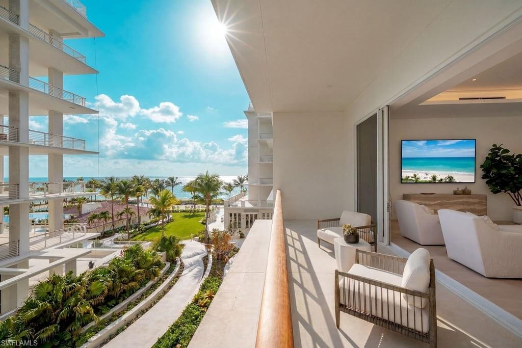 NAPLES BEACH CLUB BLDG C - Residential