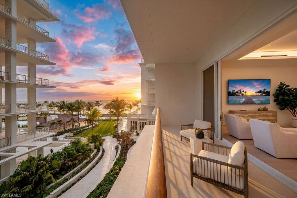 NAPLES BEACH CLUB BLDG C - Residential
