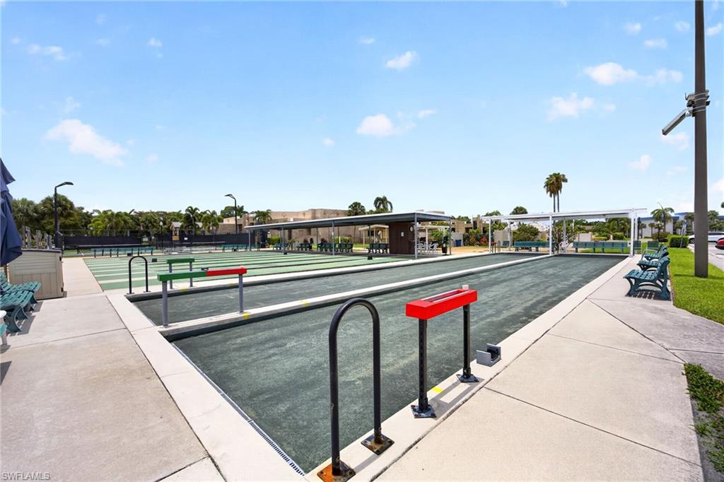 SEVEN LAKES - Residential