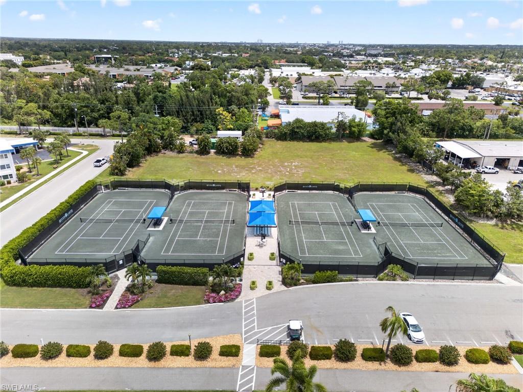SEVEN LAKES - Residential