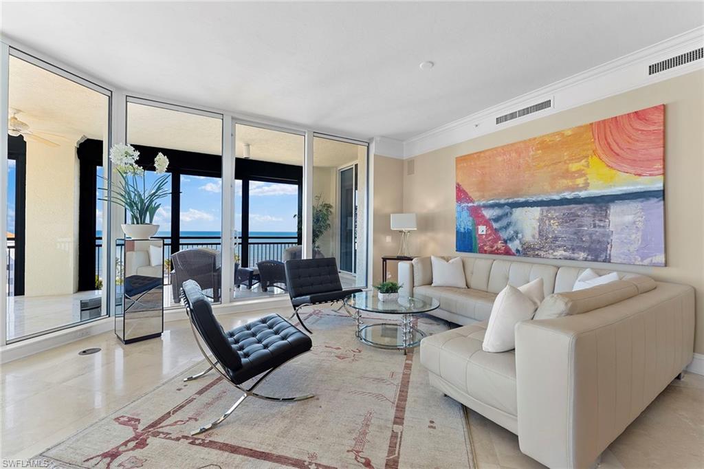 SEASONS AT NAPLES CAY - Residential