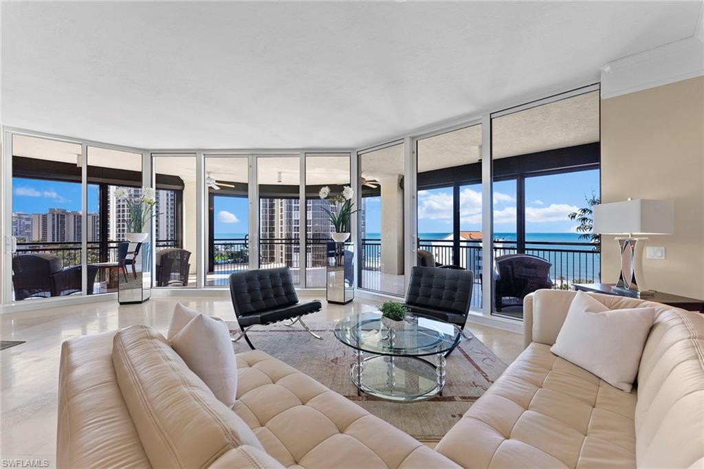 SEASONS AT NAPLES CAY - Residential