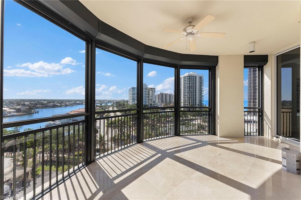 SEASONS AT NAPLES CAY - Residential