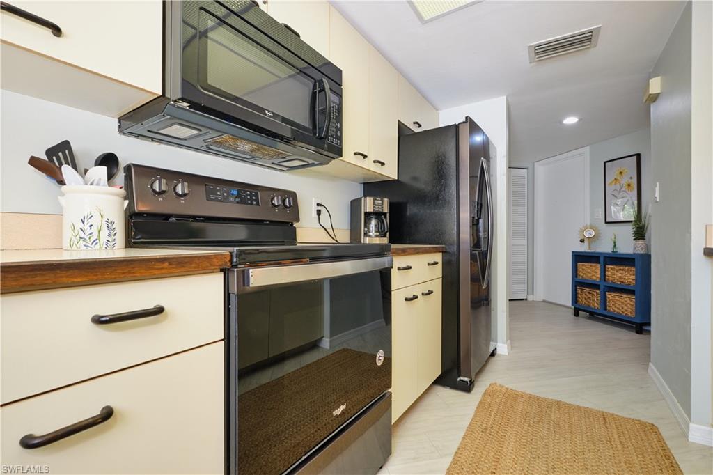HIGHLANDS - Residential Lease