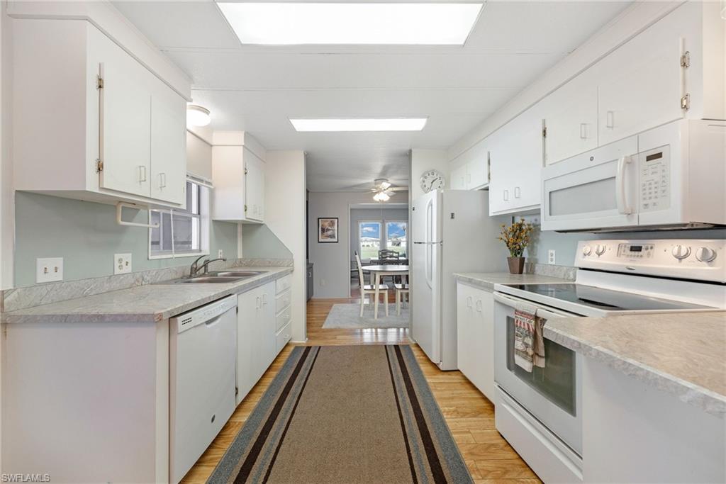 SIX LAKES COUNTRY CLUB - Residential