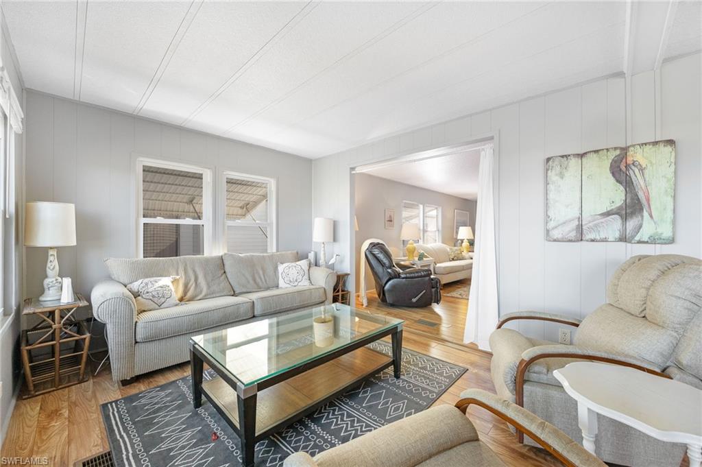 SIX LAKES COUNTRY CLUB - Residential