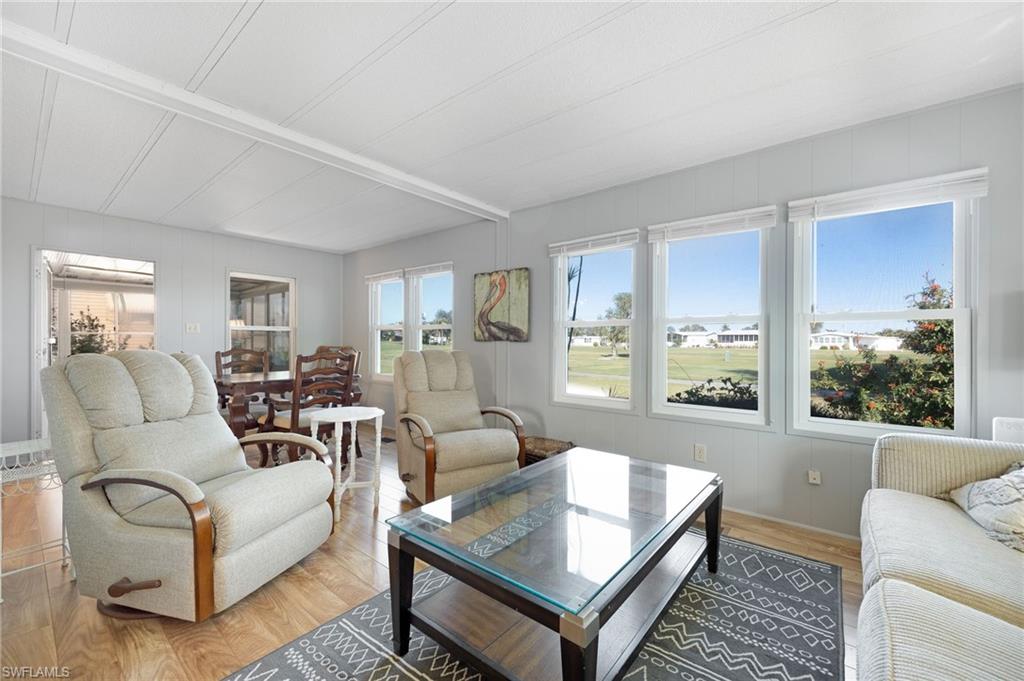 SIX LAKES COUNTRY CLUB - Residential