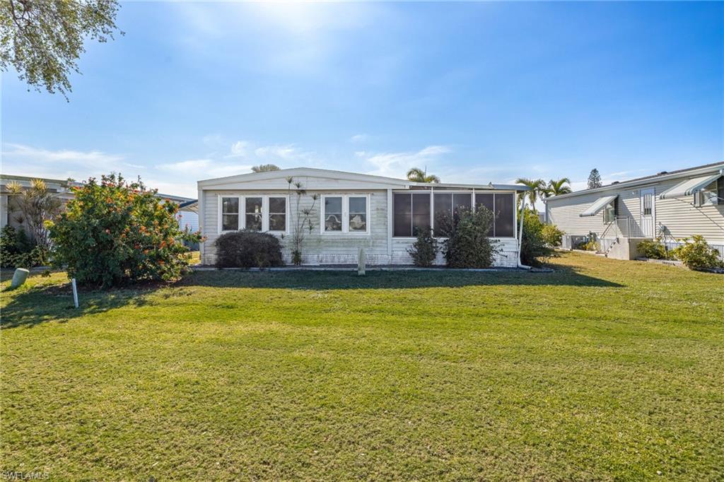 SIX LAKES COUNTRY CLUB - Residential