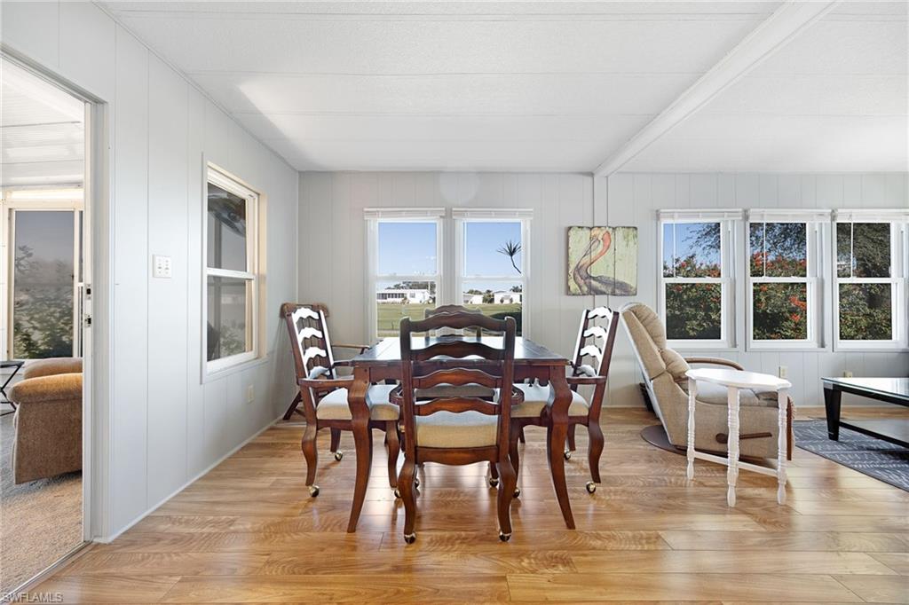 SIX LAKES COUNTRY CLUB - Residential
