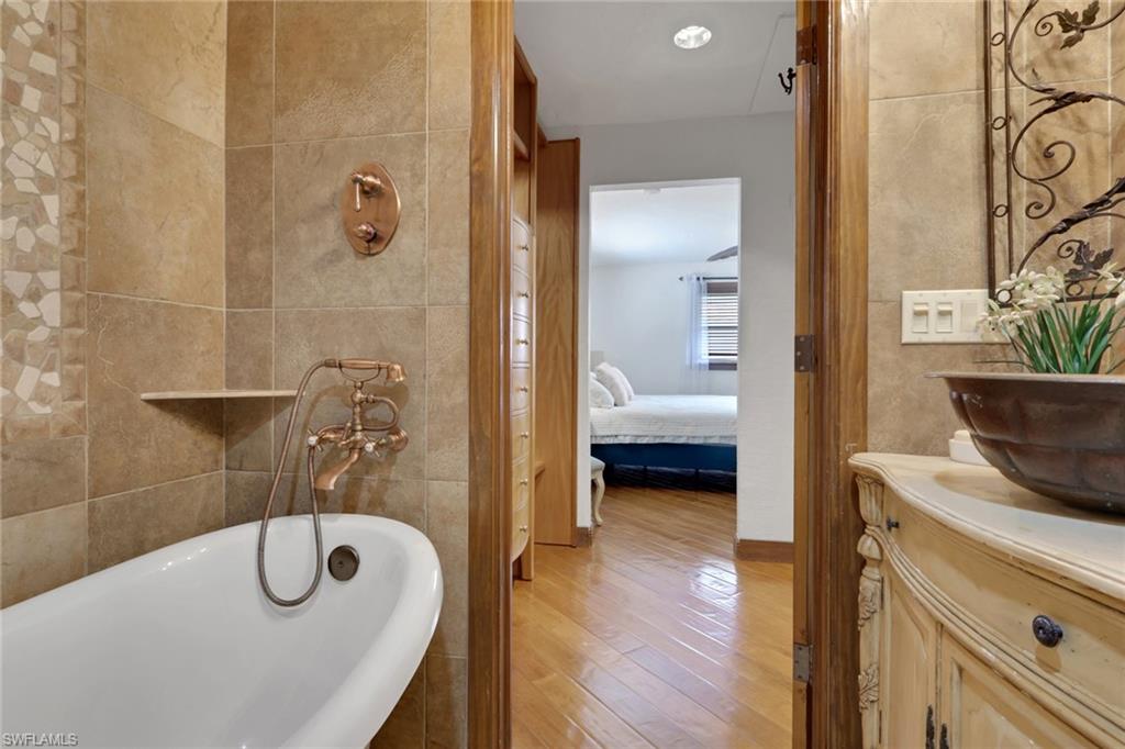 CHESAPEAKE LANDINGS - Residential