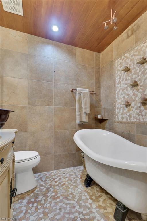 CHESAPEAKE LANDINGS - Residential