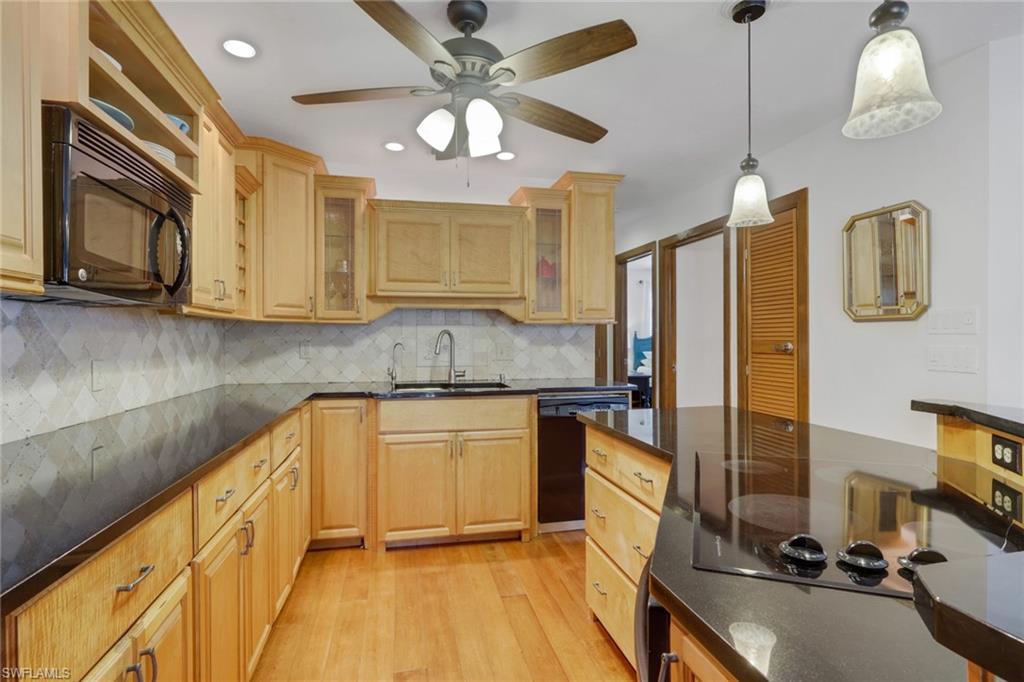 CHESAPEAKE LANDINGS - Residential