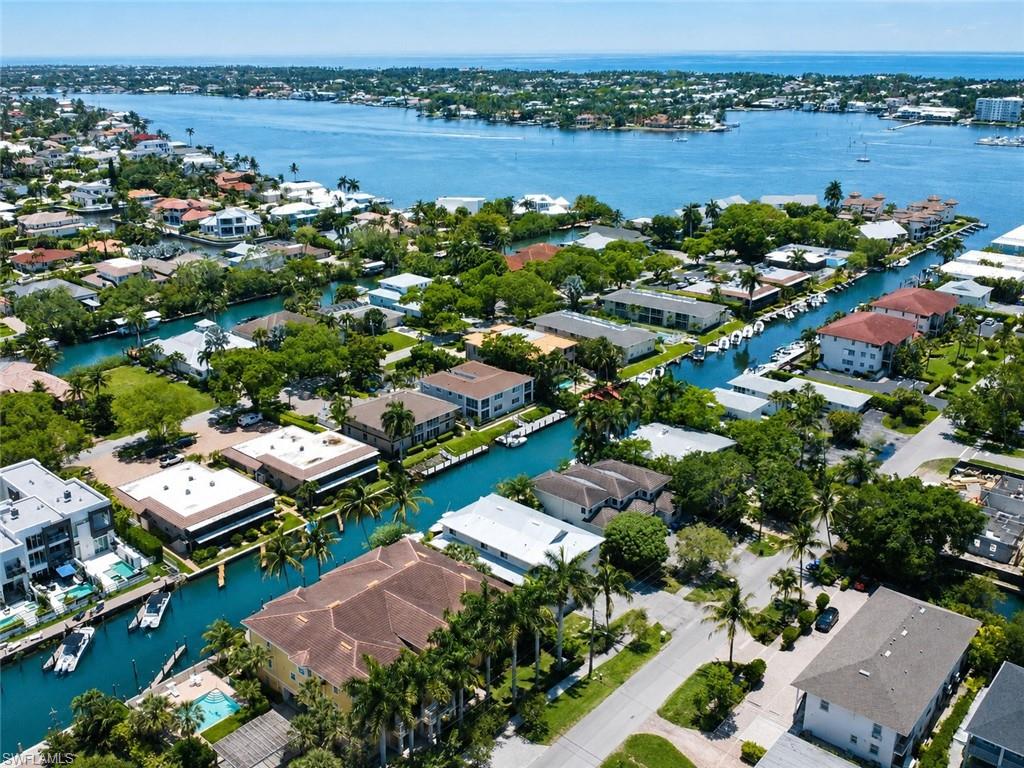 CHESAPEAKE LANDINGS - Residential