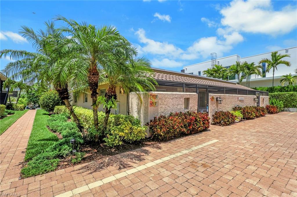 CHESAPEAKE LANDINGS - Residential