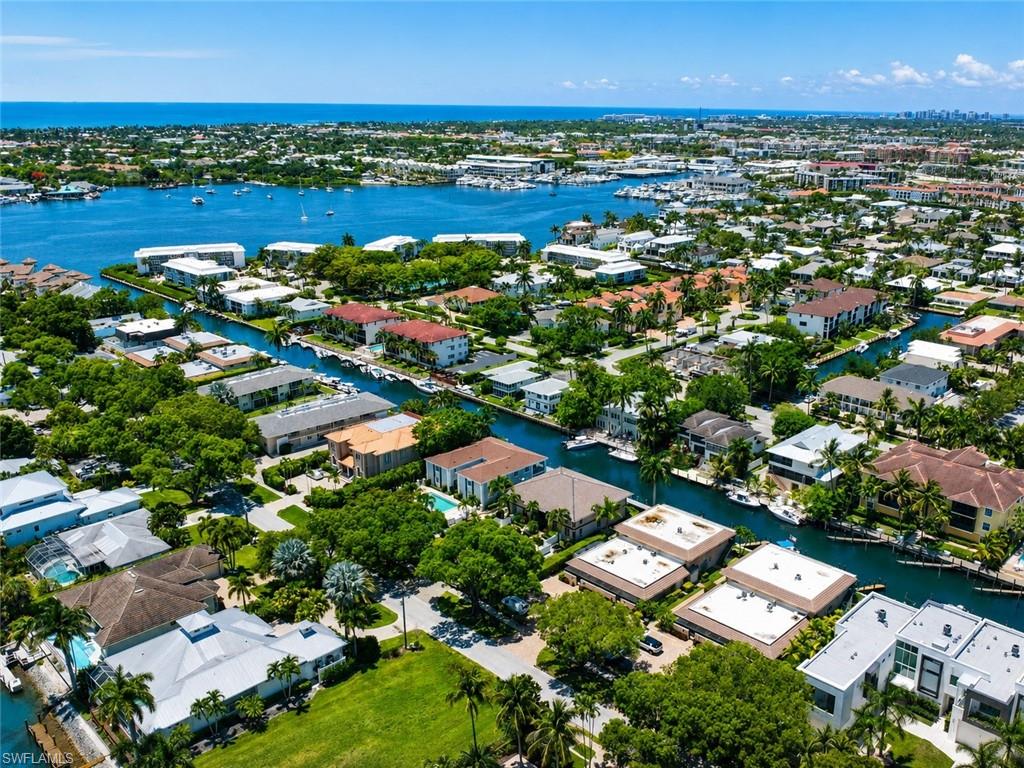 CHESAPEAKE LANDINGS - Residential