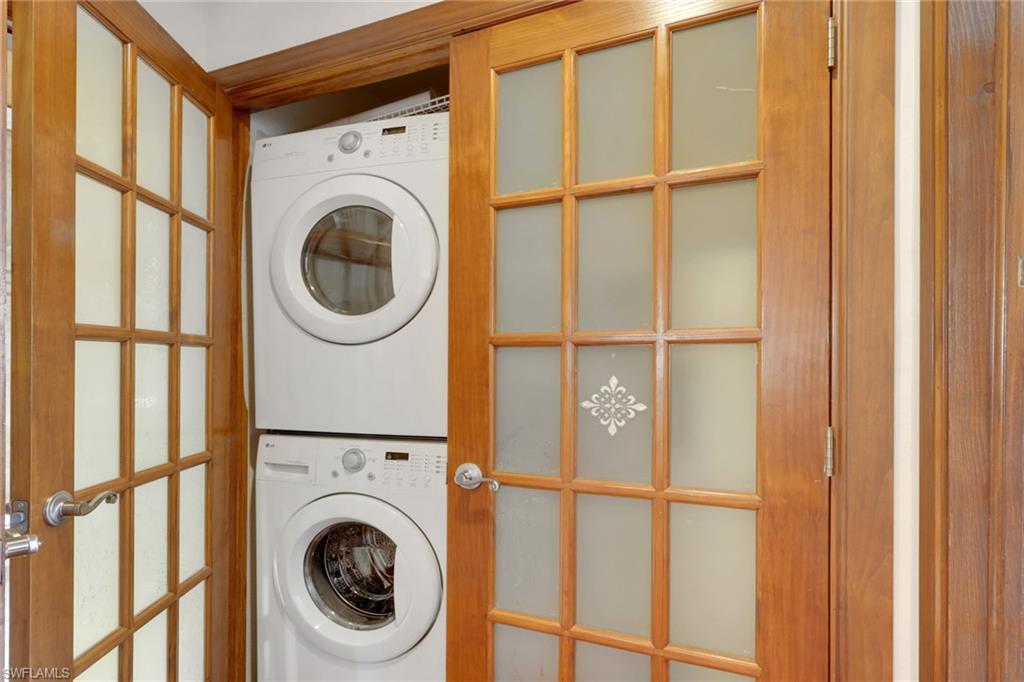CHESAPEAKE LANDINGS - Residential