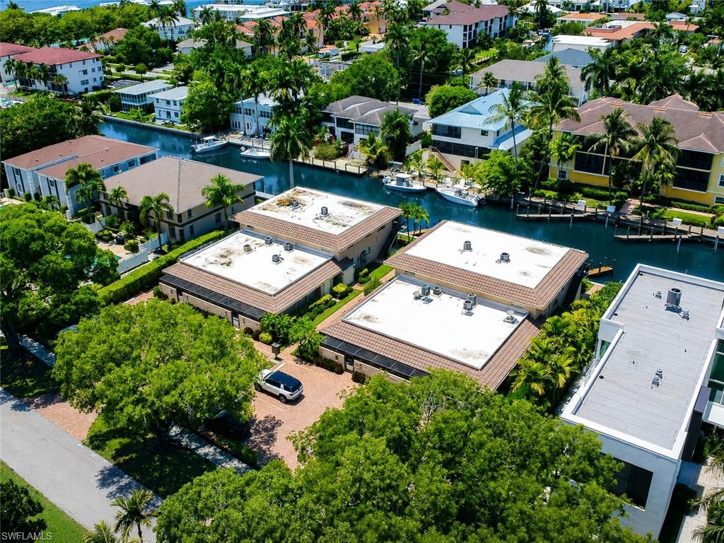 CHESAPEAKE LANDINGS - Residential