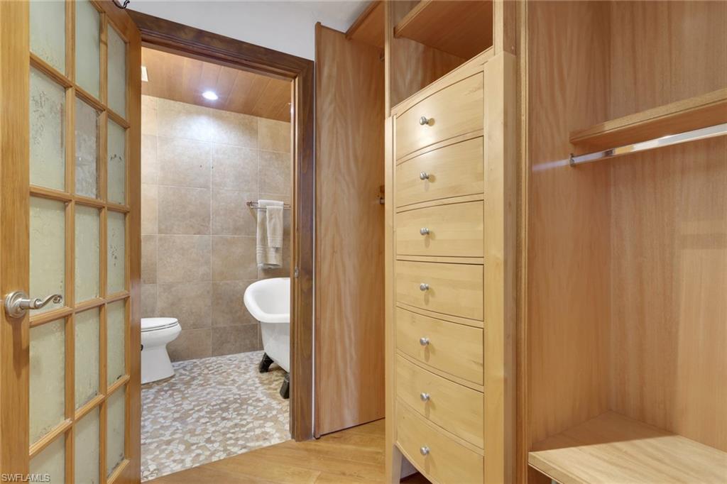 CHESAPEAKE LANDINGS - Residential