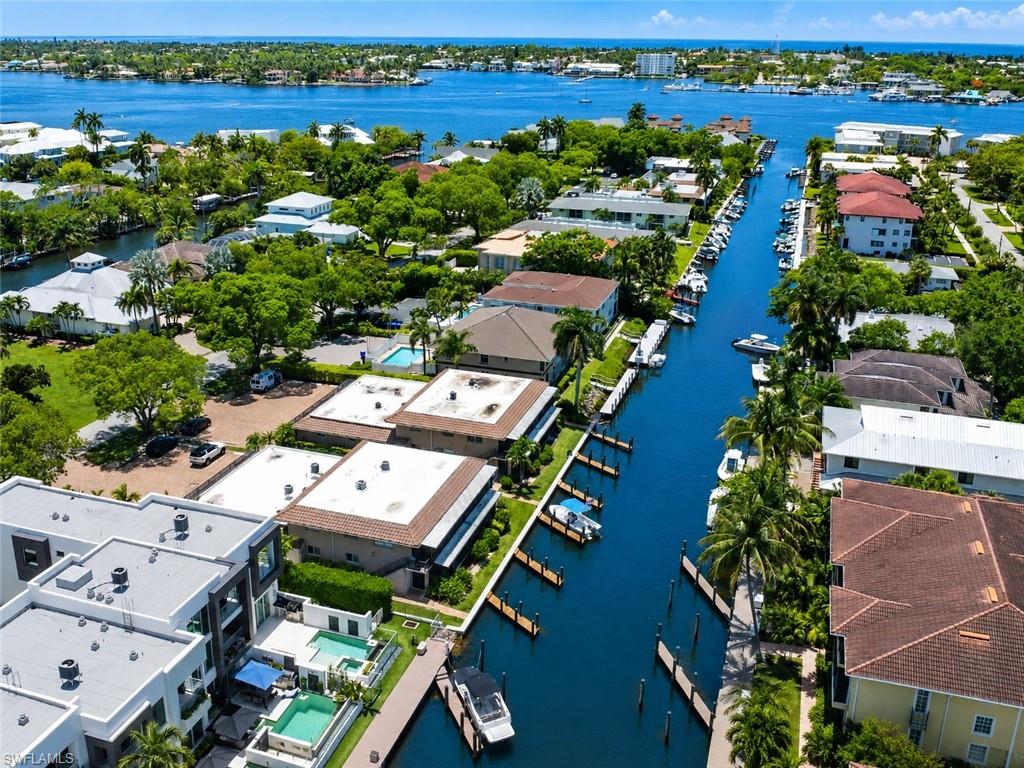 CHESAPEAKE LANDINGS - Residential